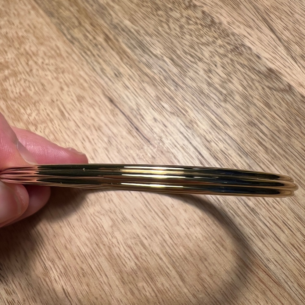 Ursa Major by Kate Jones Fluted Tapered Bangle~ No. 1 / Light - Picture 4 of 5
